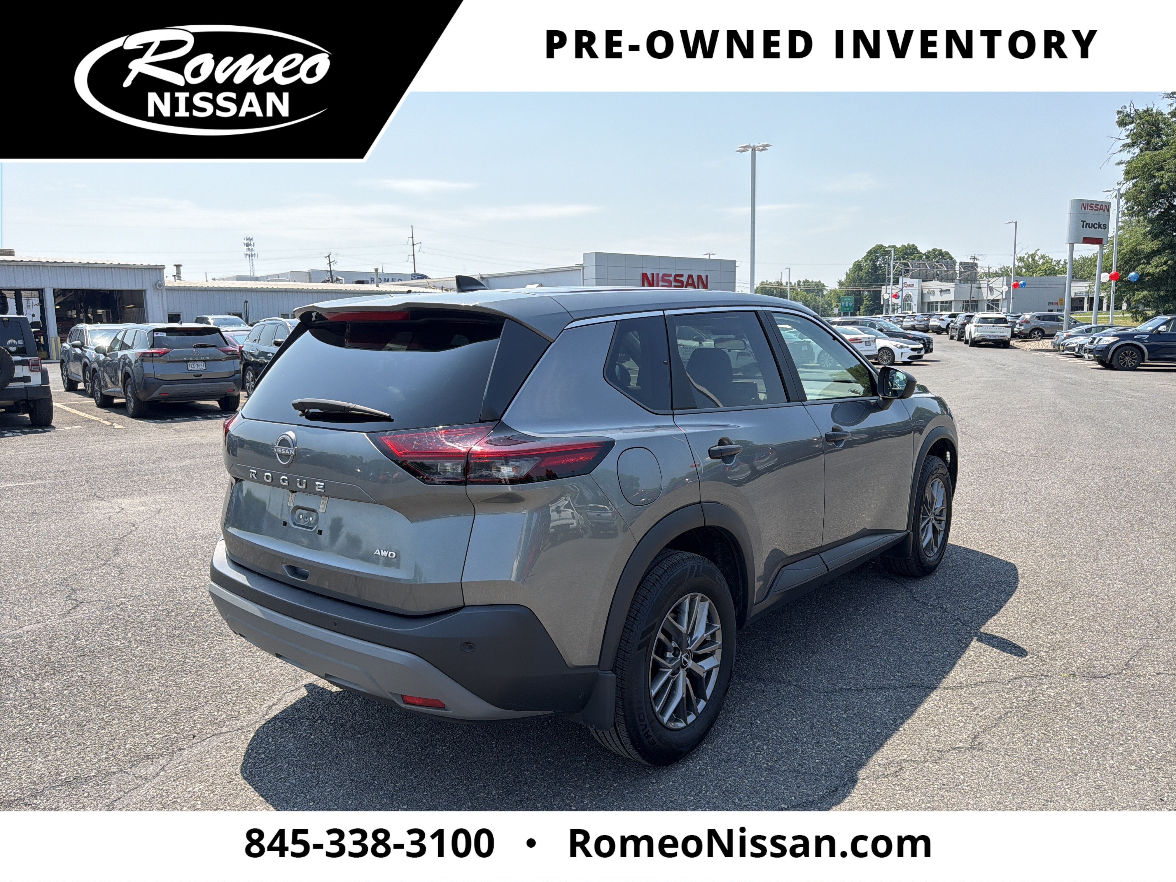 2023 Nissan Rogue — detail view