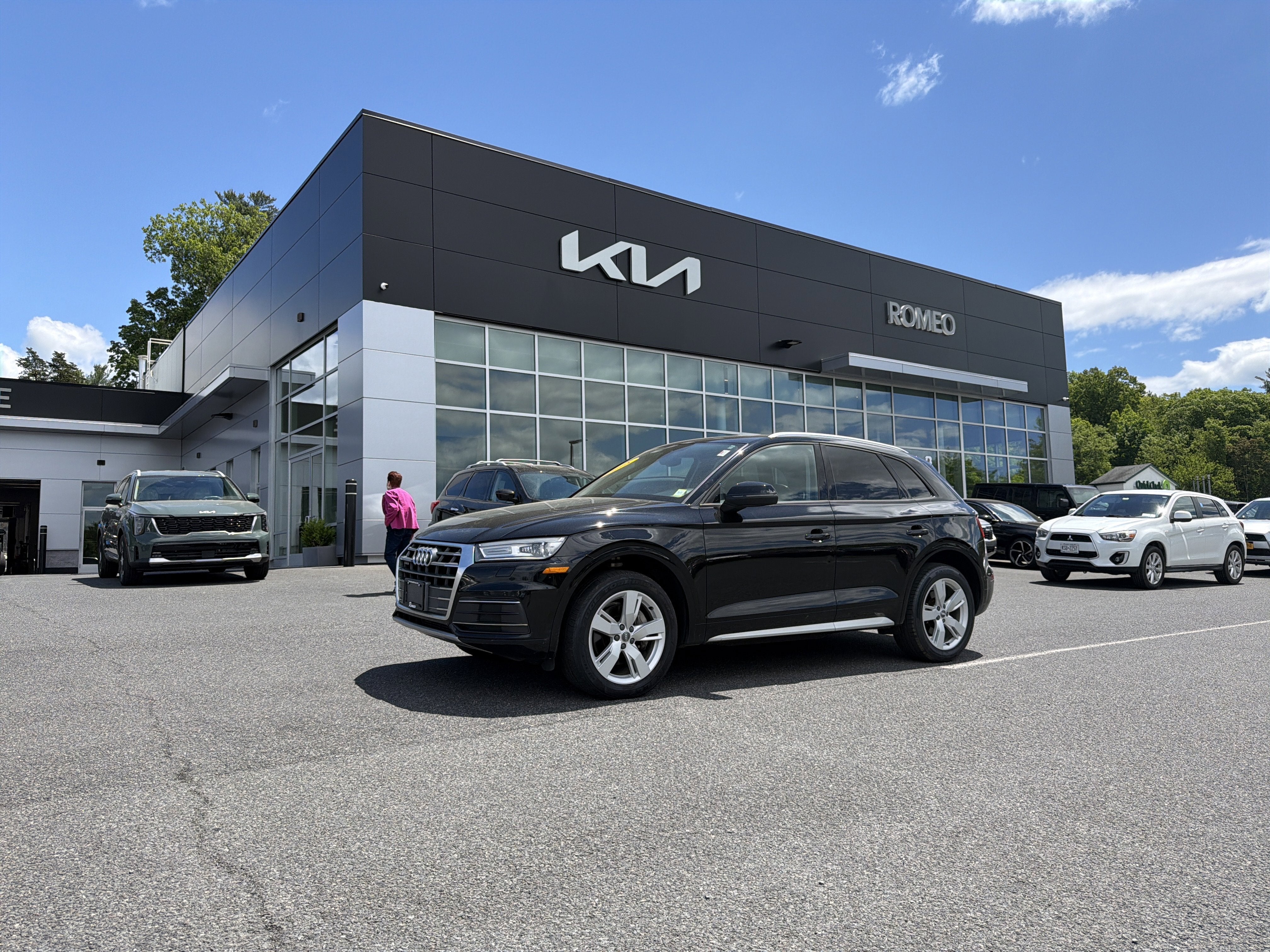 2018 Audi Q5 2.0T Premium in Brilliant Black — front three-quarter view