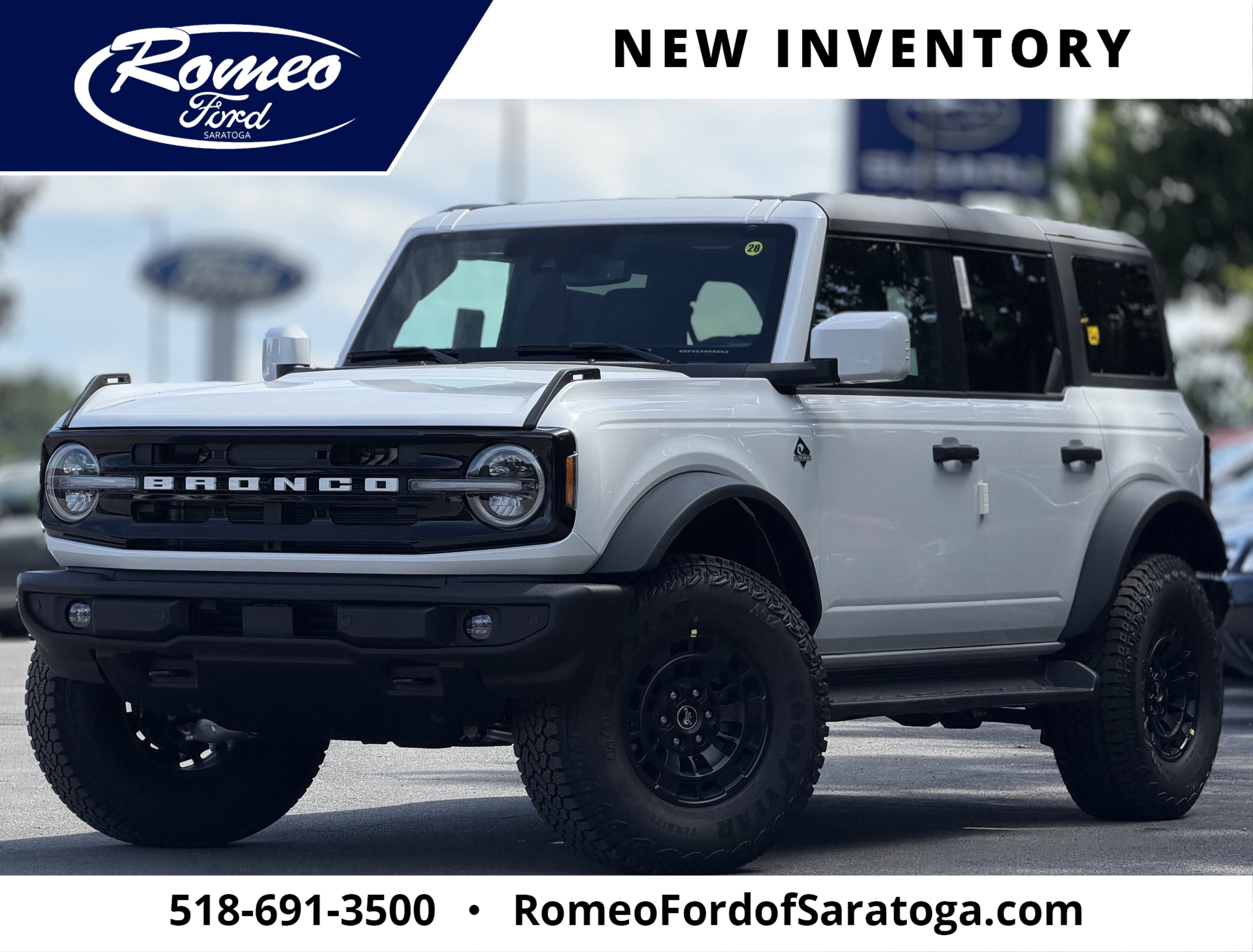 2026 Ford Bronco Outer Banks in White — front three-quarter view