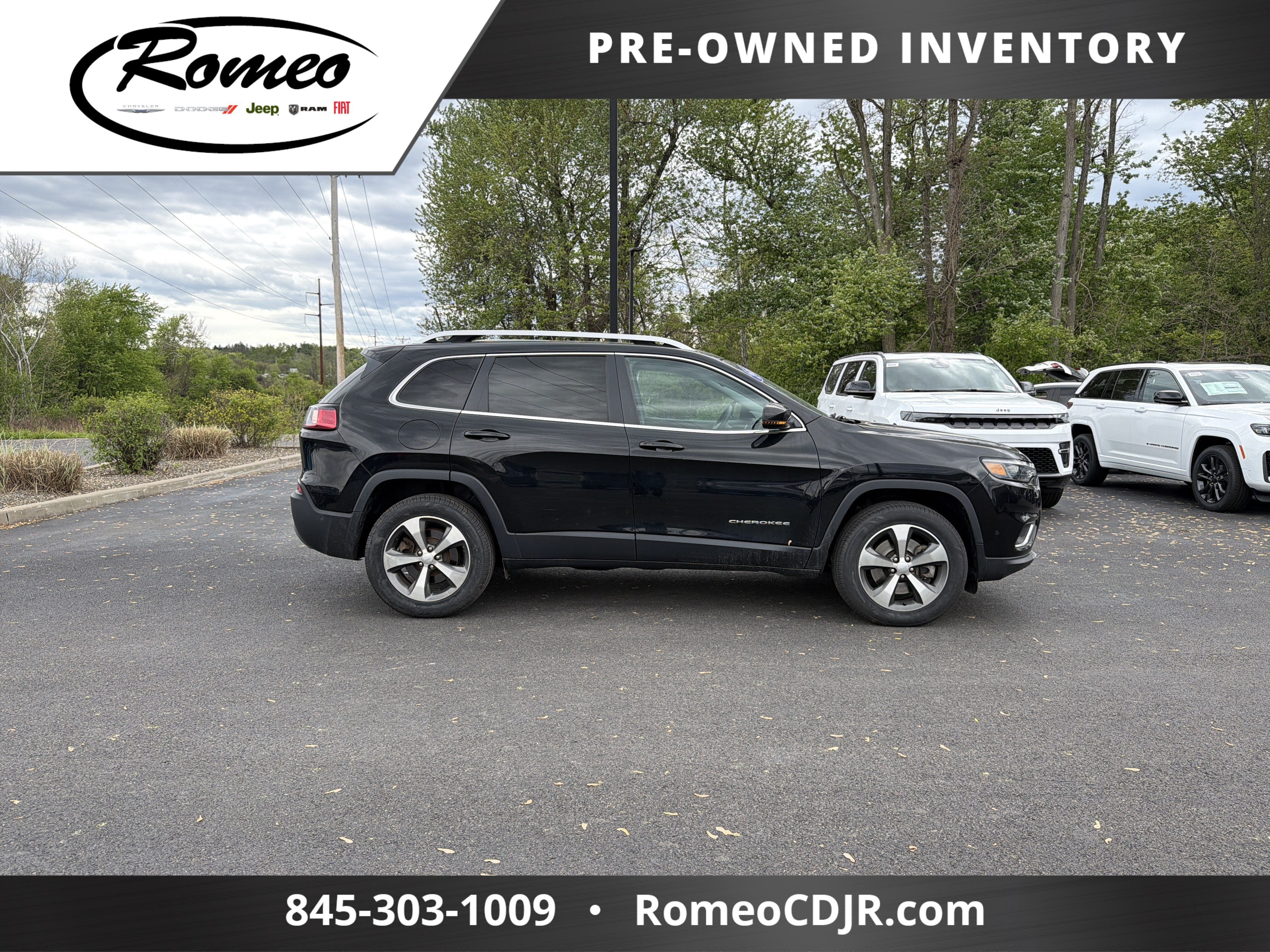2021 Jeep Cherokee — interior view