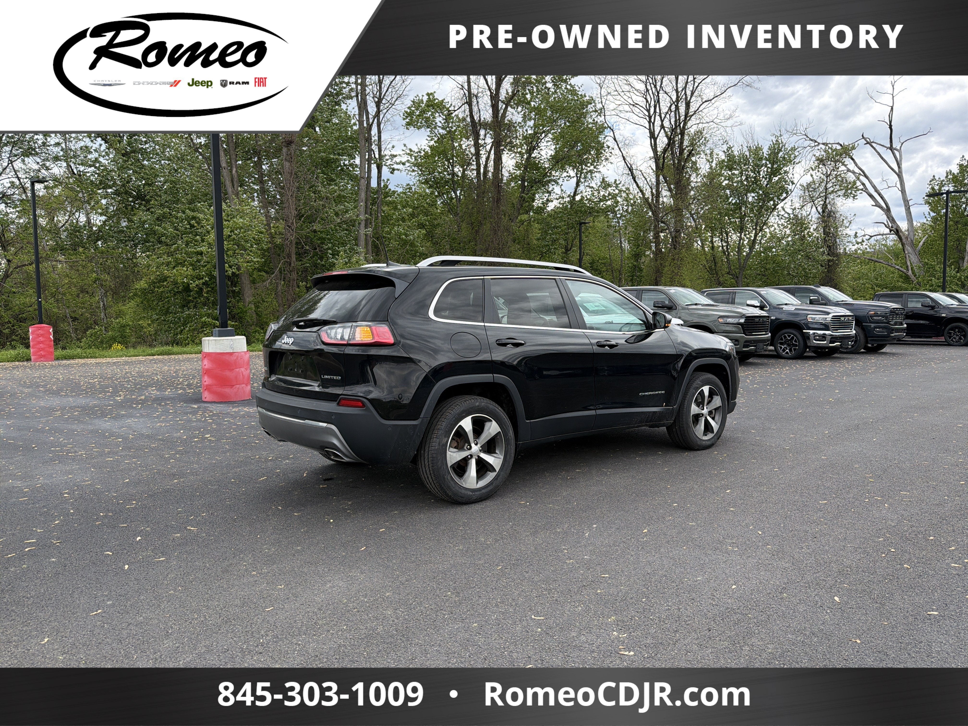2021 Jeep Cherokee — detail view