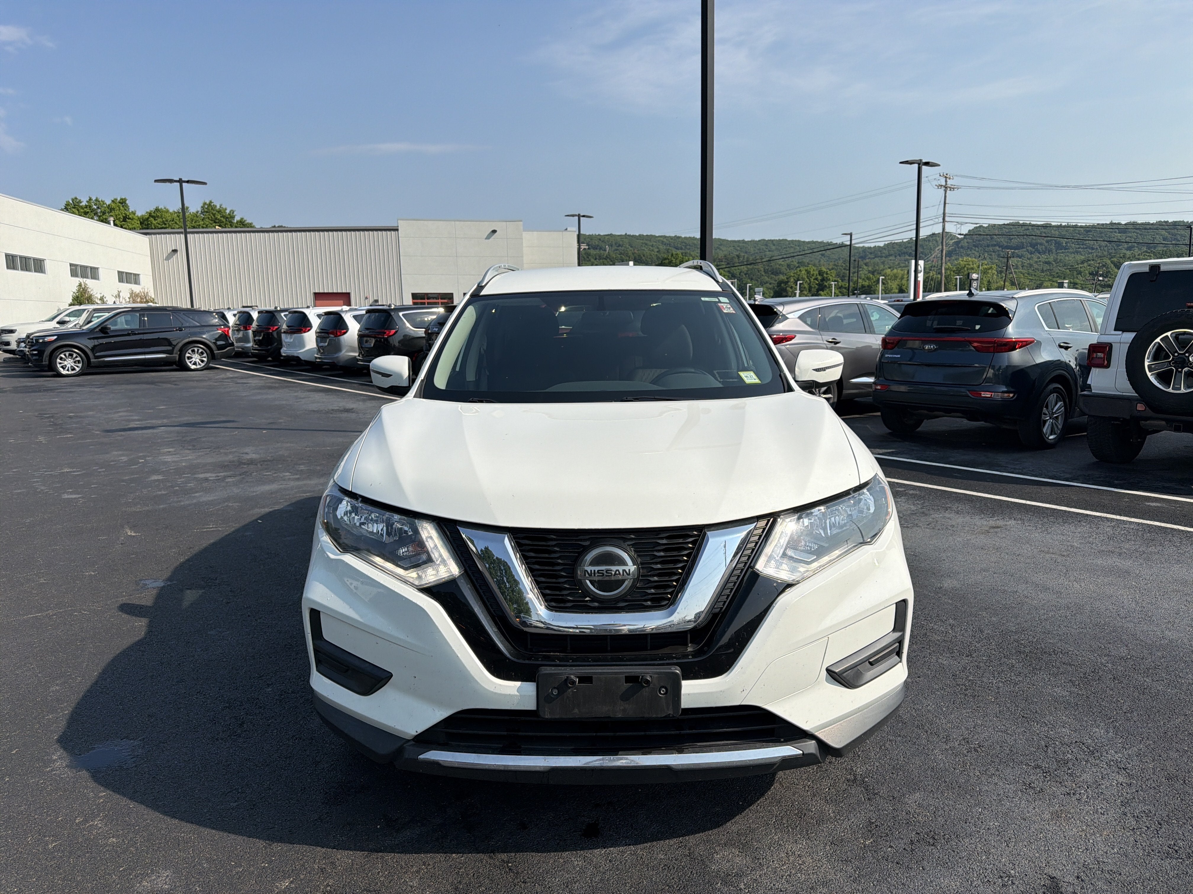 2018 Nissan Rogue — side profile view