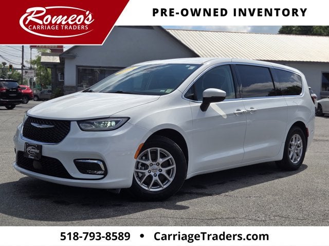 2023 Chrysler Pacifica Touring L in Bright White Clearcoat — front three-quarter view