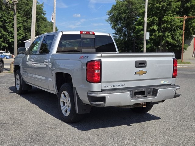2016 Chevrolet Silverado 1500 — rear three-quarter view