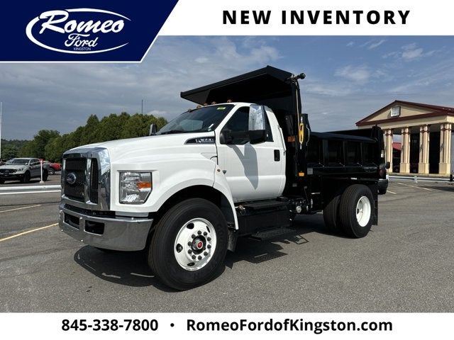 2025 Ford F-650-750