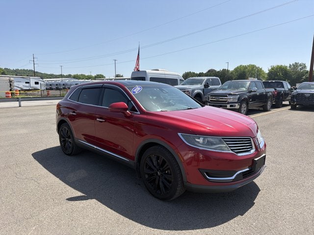 2016 Lincoln MKX — rear three-quarter view